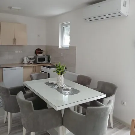 In Sarajevo Apartment Doglodi